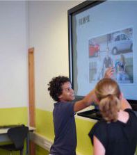 Digitale geletterdheid nieuw kernvak in het onderwijs?